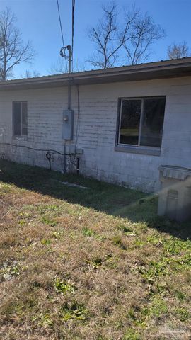 $950 | 427 Lakeview Avenue | Harvesters