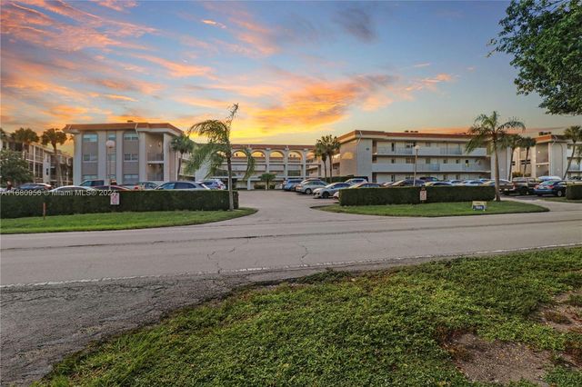 $3,000 | 5601 Northwest 2nd Avenue, Unit ONE | Boca Teeca