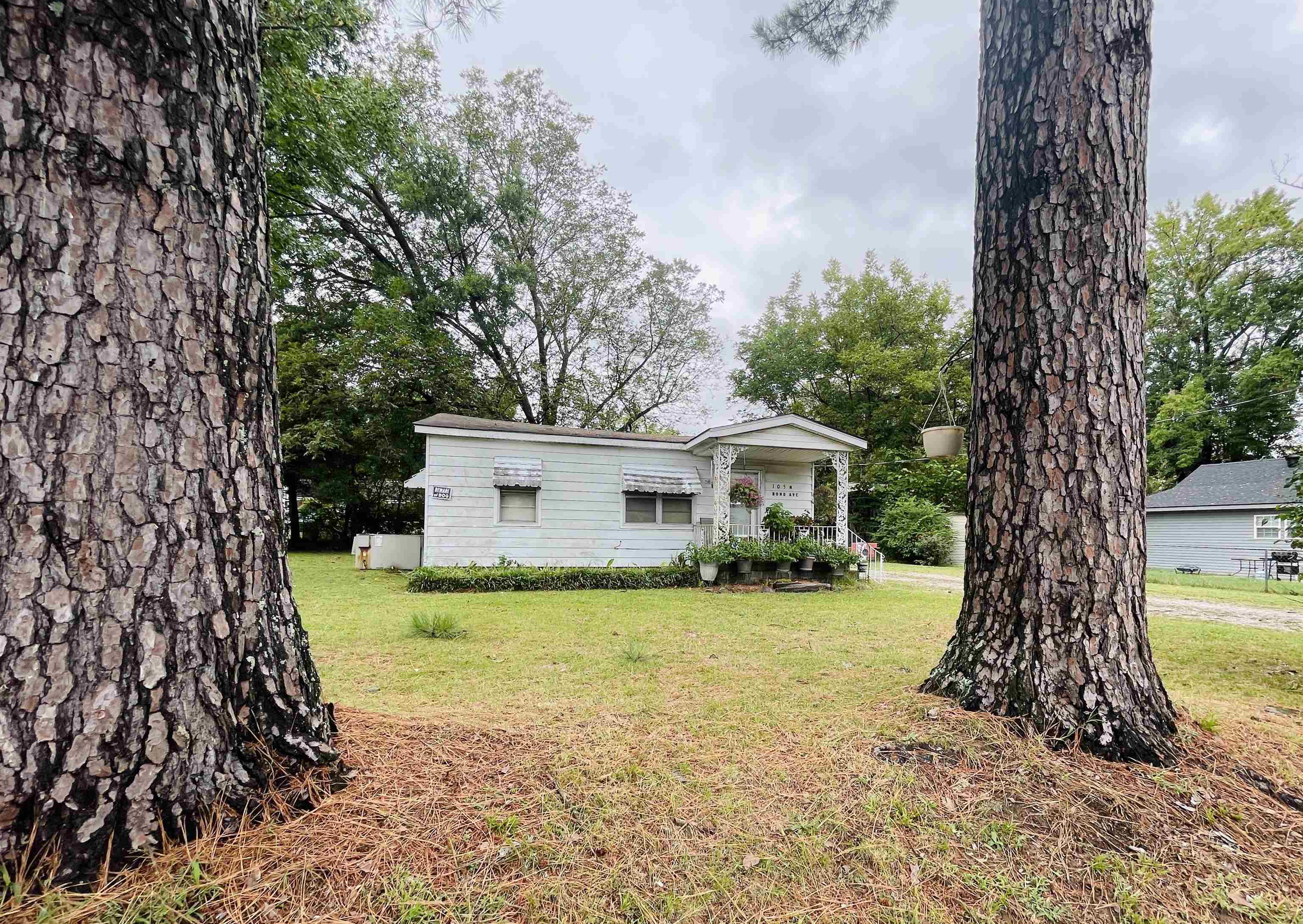 View of front of home with a front lawn