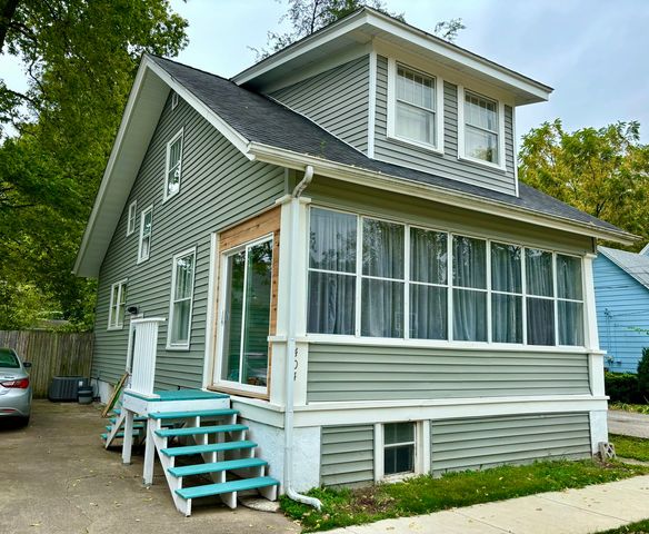 $169,000 | 404 West Union Street | North Roosevelt Avenue Historic District