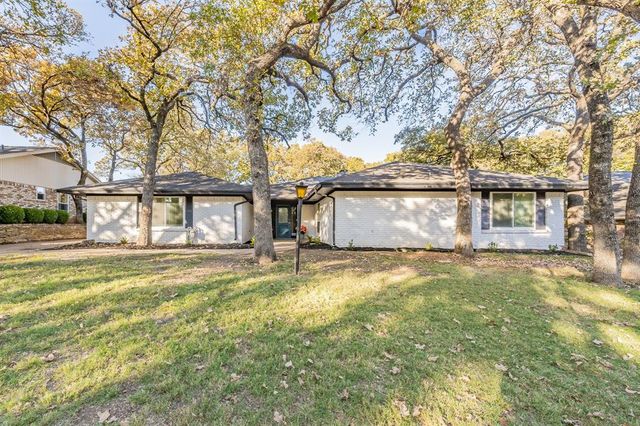 $385,000 | 2201 Twin Elms Drive | North Arlington