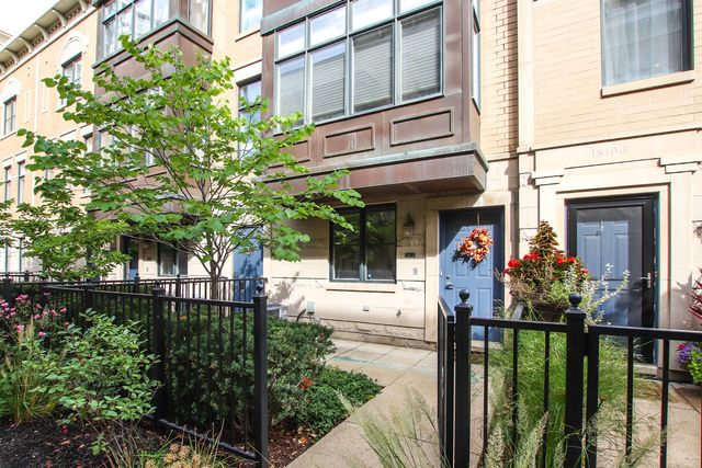 $5,500 | 1810 South Indiana Avenue, Unit E | Prairie District