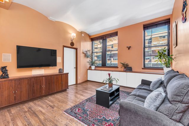 $1,169,000 | 312 East 23rd Street, Unit 6A | Gramercy