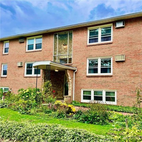 $1,575 | 6321 West Quaker Street, Unit 3 | Orchard Park Village