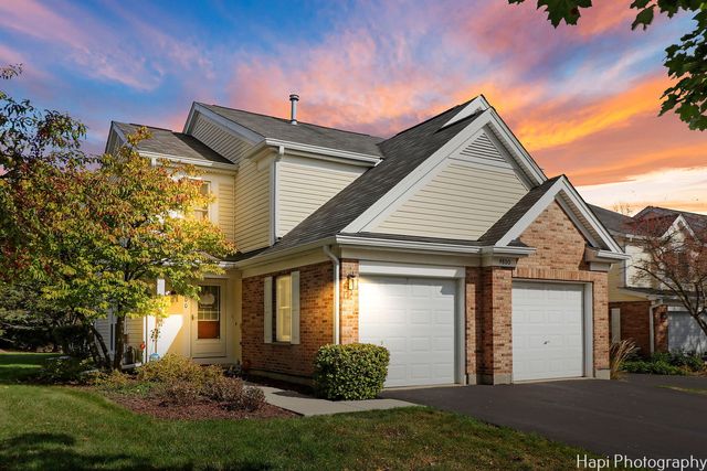 $389,900 | 4800 Turnberry Drive | Hoffman Estates