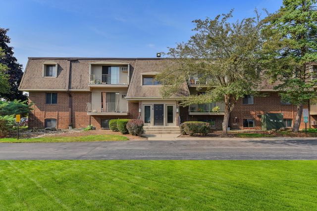 $210,000 | 238 East Bailey Road, Unit G | Naperville