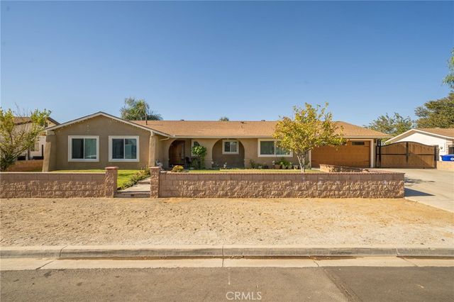 $830,000 | 5635 Lucretia Avenue | Mira Loma