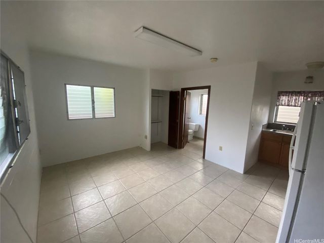 $1,250 | 1108 Kina Street | Keolu Hills