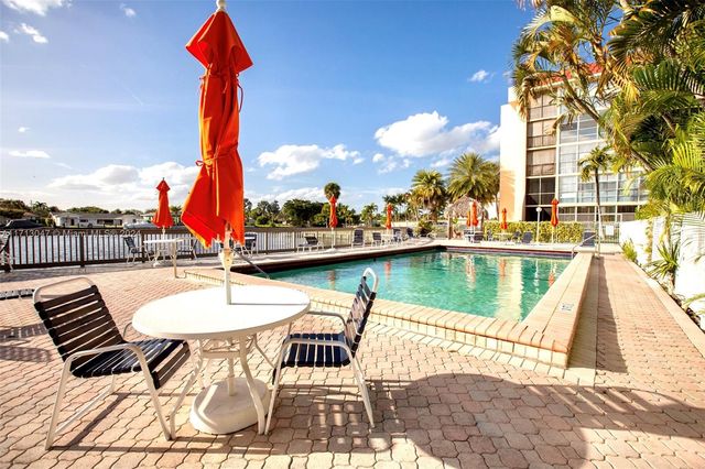 $2,325 | 2001 Atlantic Shores Boulevard, Unit 409 | Three Islands