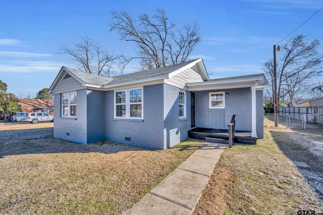 $199,900 | 1414 South Kennedy Avenue | Northwest Tyler