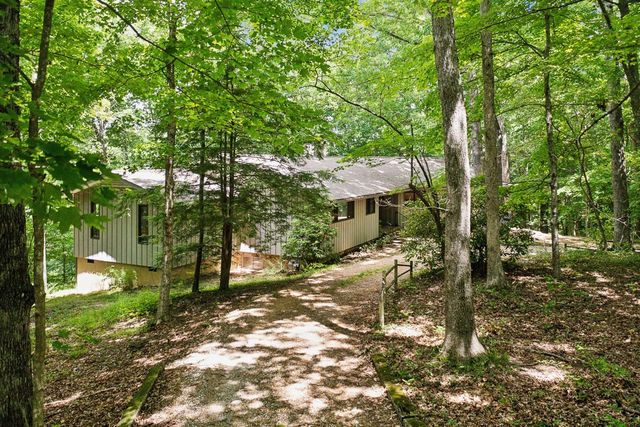 $995,500 | 95 Poplar Lane | Sewanee