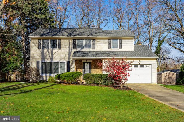 $599,900 | 102 Lois Lane | Moorestown-Lenola