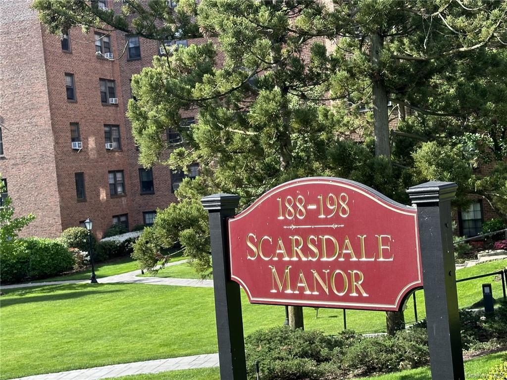 Garth Rd- Scarsdale Manor Complex