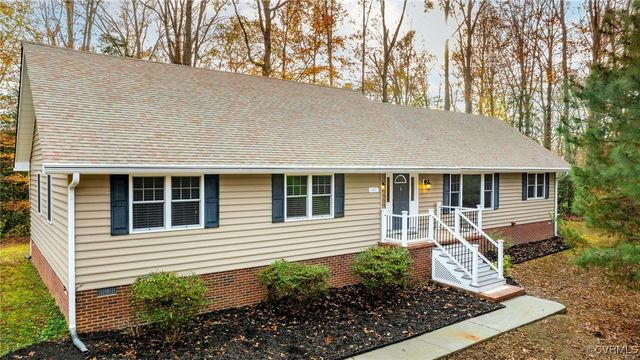 $665,000 | 4001 Rochambeau Drive