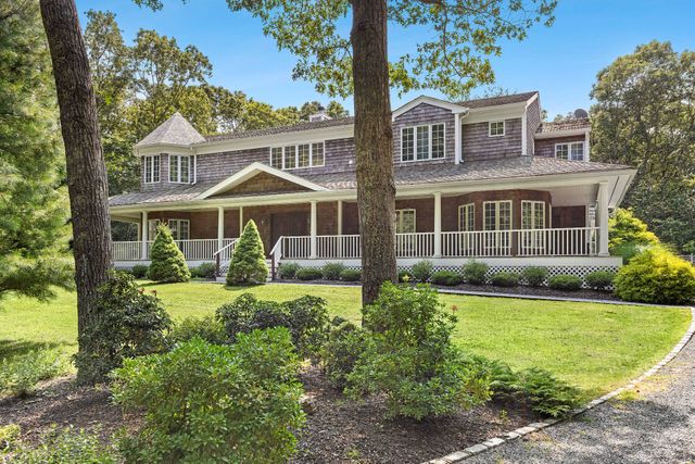 $3,650,000 | 11 Alexis Court | Amagansett North