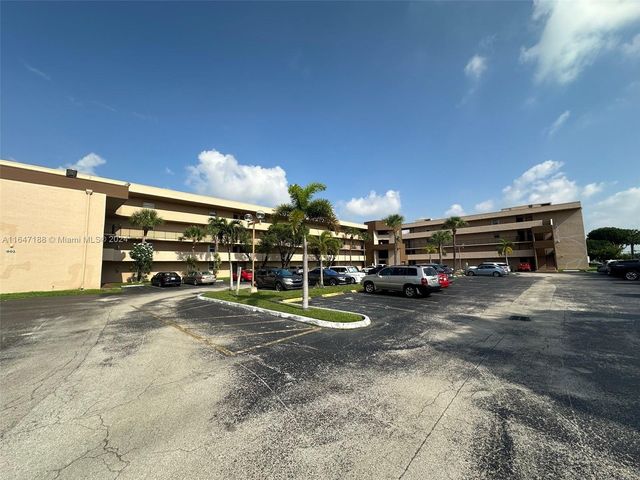 $2,000 | 502 Northwest 87th Avenue, Unit 110 | Fountainebleau