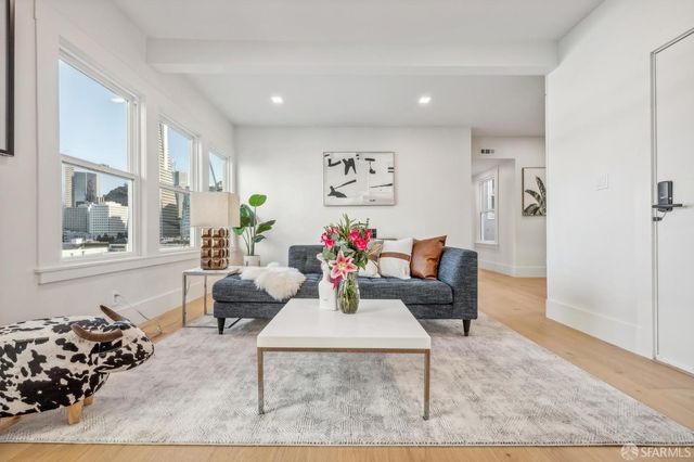 $949,000 | 31 Romolo Place | Telegraph Hill