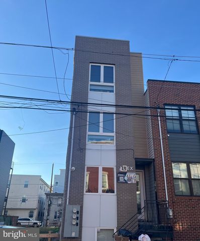 $1,250,000 | 2010 North 8th Street | Hartranft