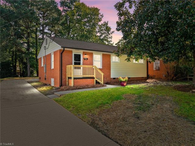 $189,900 | 1409 Lincoln Street | Dudley Heights