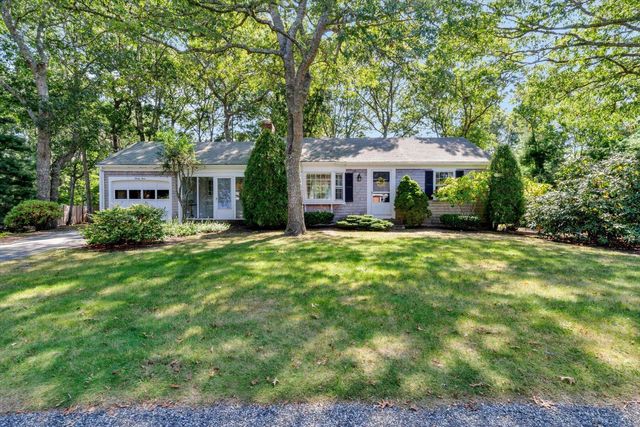 $514,000 | 33 Swift Brook Road | South Yarmouth