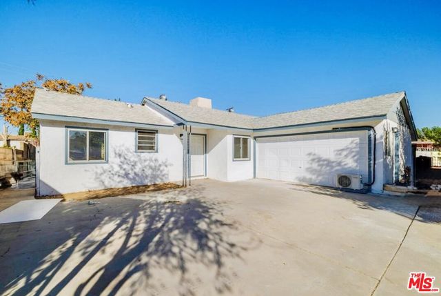 $585,000 | 37815 Robina Avenue | Palmdale