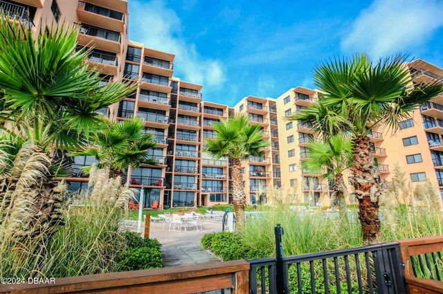 $335,000 | 4141 Atlantic Avenue, Unit 405 | Coronado Beach