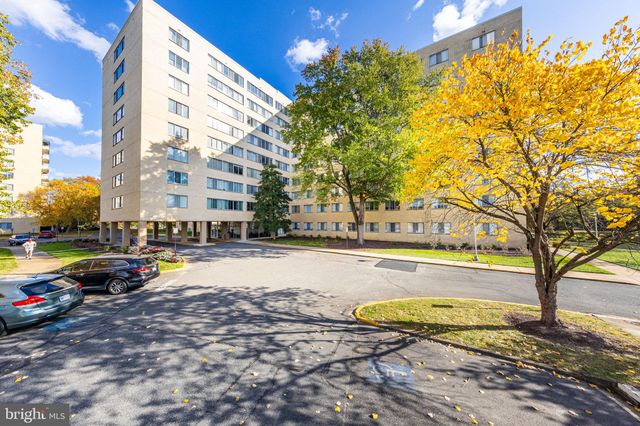 $2,300 | 6631 Wakefield Drive, Unit 817 | River Towers Condominiums