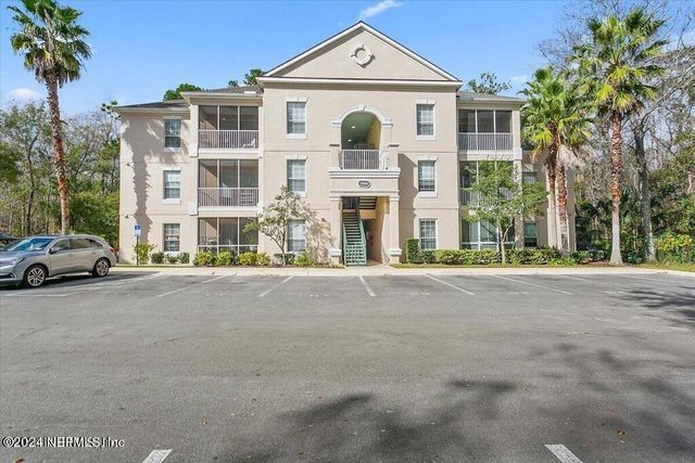 $1,695 | 8601 Beach Boulevard, Unit 201 | Holiday Hill