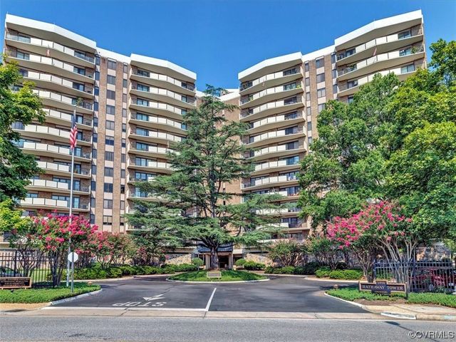 $270,000 | 2956 Hathaway Road, Unit U709 | Stratford Hills