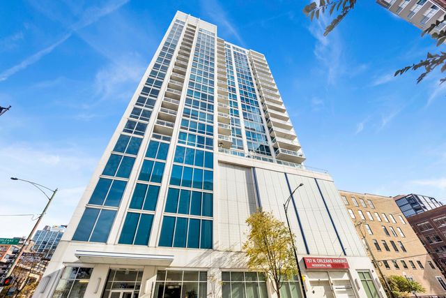 $3,300 | 757 North Orleans Street, Unit 2004 | River North