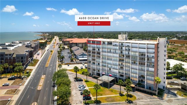 $299,900 | 4600 Ocean Drive, Unit 1002 | Midtown Corpus Christi