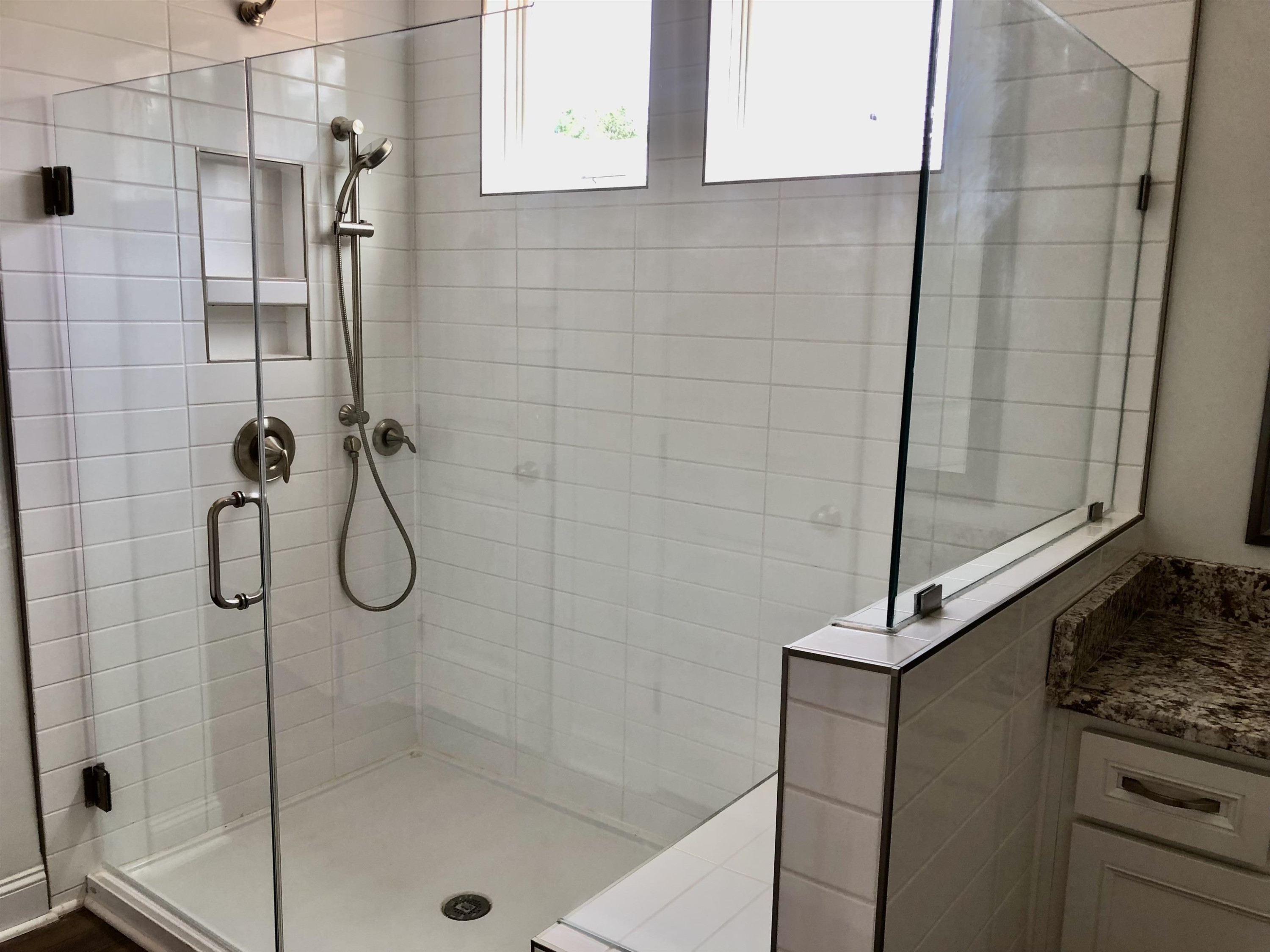 Shower Foam Shower and Tile Cleaner - North Woods, An Envoy