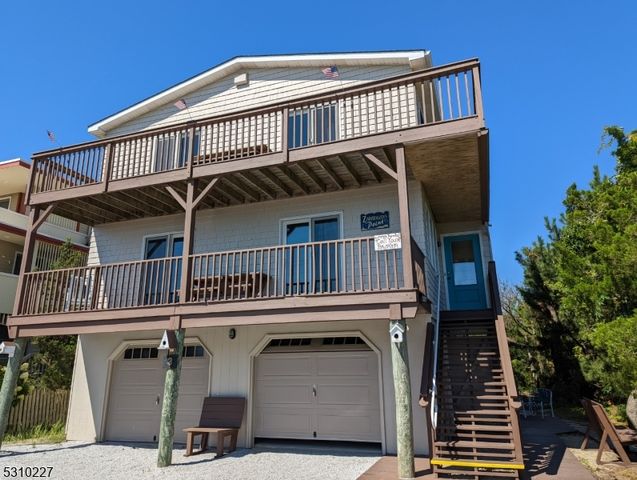 $2,950,000 | 3 West 3rd Street | Long Beach Island