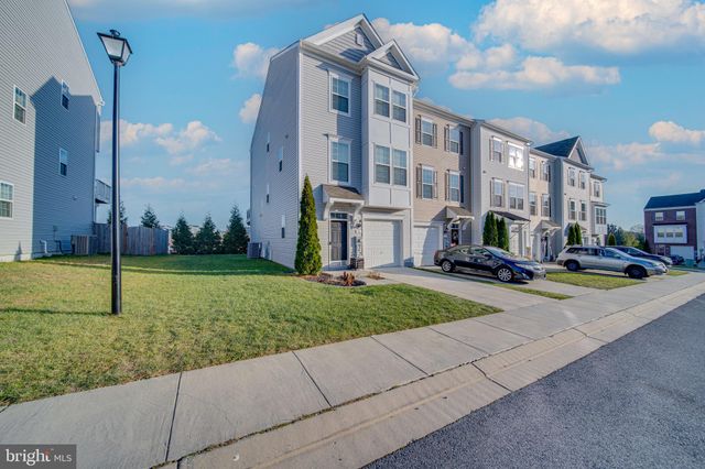 $2,100 | 30 Landis Court | Falling Waters