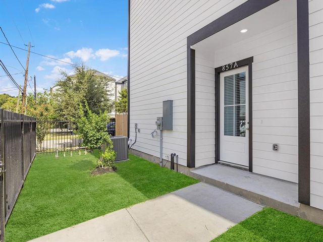 $529,900 | 861 Fisher Street, Unit G | Oak Grove