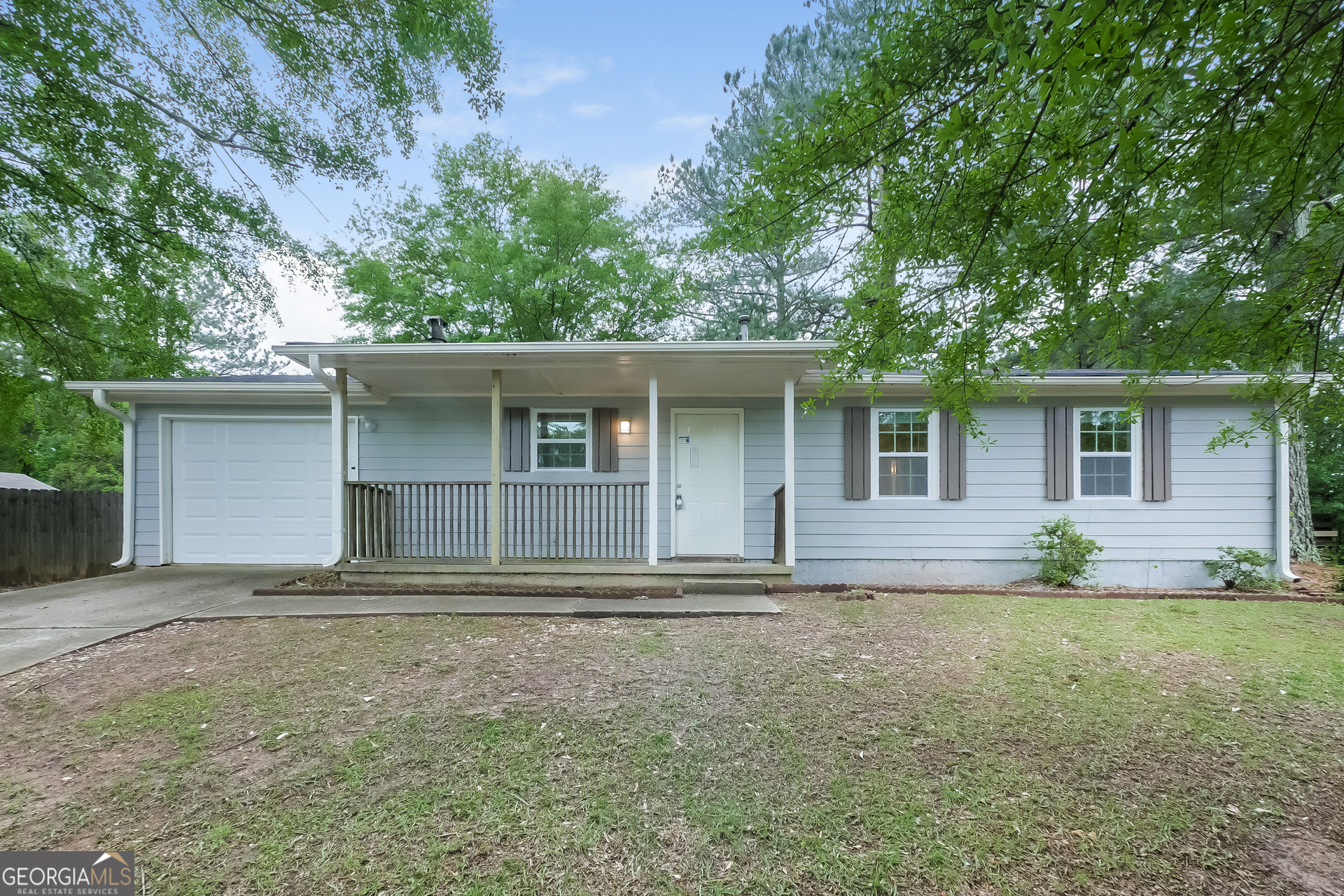 front view of house with a yard