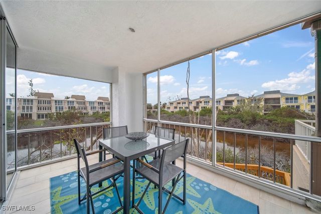 $848,000 | 200 Periwinkle Way, Unit 233 | East End Sanibel