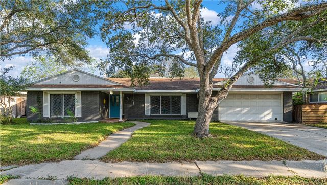 $310,000 | 457 Poenisch Drive | Midtown Corpus Christi