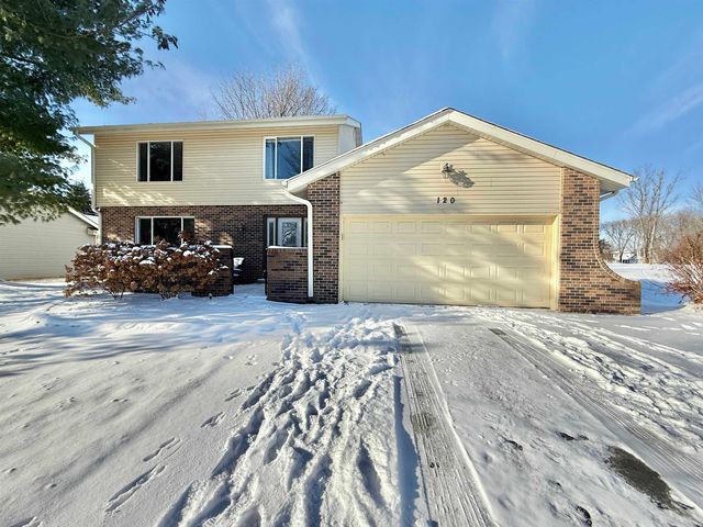 $270,000 | 120 Lamplighter Loop Southeast | Candlewick Lake