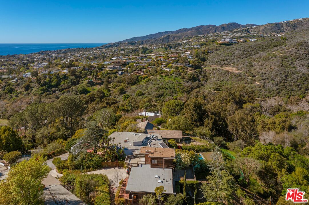 1374 Monument Street, Pacific Palisades, CA 90272 | Compass