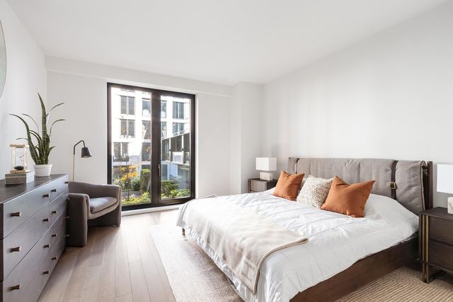 $995,000 | 500 West 45th Street, Unit 302 | Hell's Kitchen