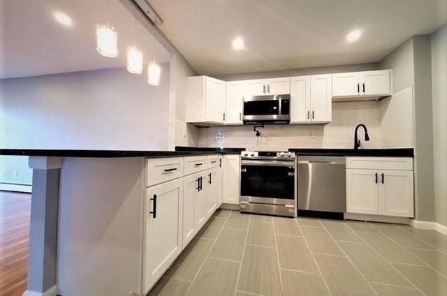 $2,800 | 10 Linda Lane, Unit 2 | Dorchester