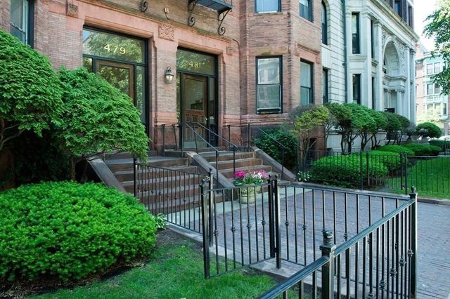 $3,300 | 481 Beacon Street, Unit 12A | Back Bay