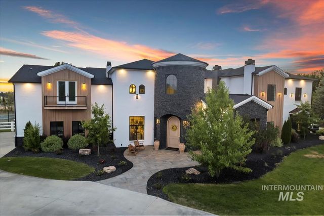 $3,750,000 | 2101 North Corsey Way | Eagle