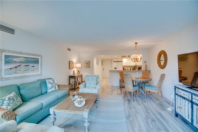 $649,000 | 3555 Ocean Drive, Unit 303 | Vero Beach Estates