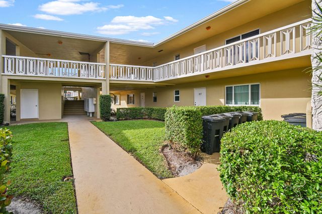 $1,995 | 419 Highway 1, Unit 203 | North Palm Beach