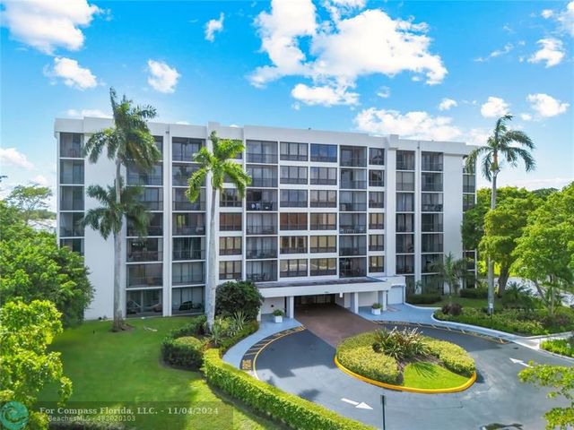 $350,000 | 5951 Wellesley Park Drive, Unit 705 | Boca del Mar