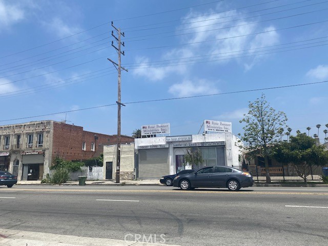 a view of a cars parked in front of a building