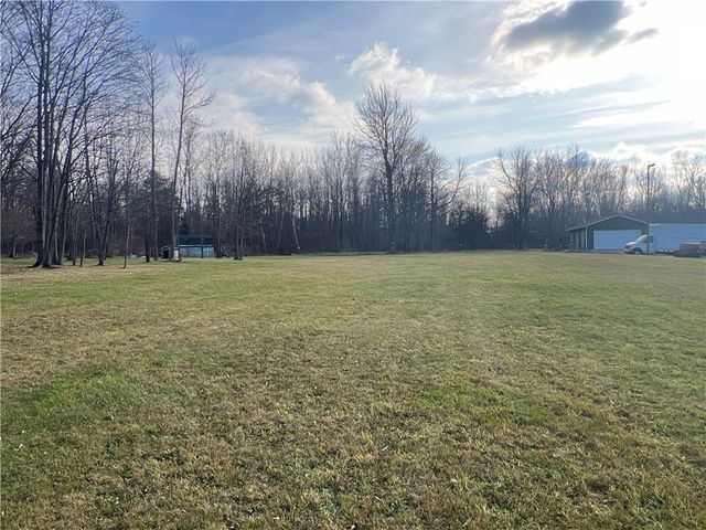 $389,900 | 7920 Lake Road | Sodus Point