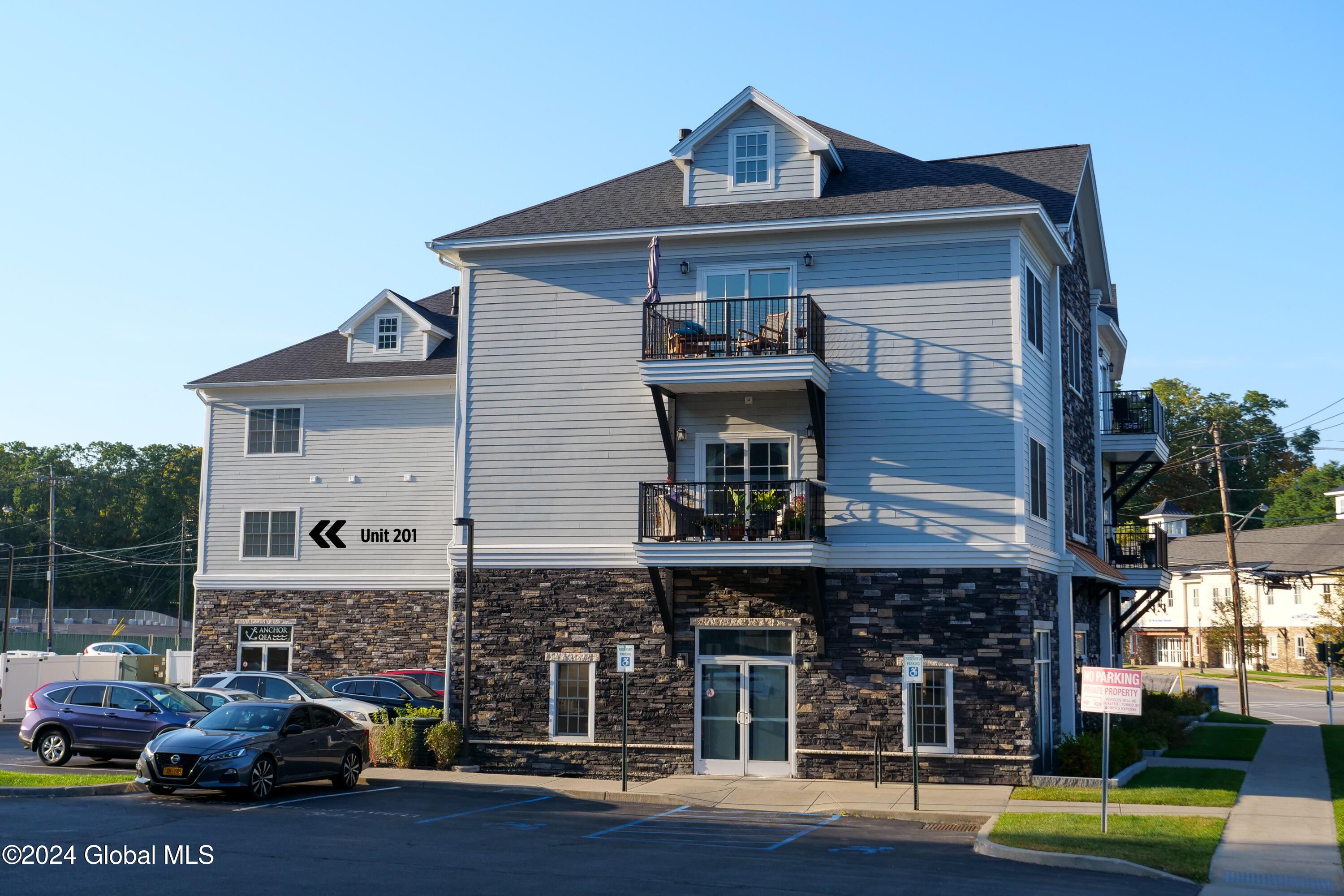 97 East Ave Unit 201 | Saratoga Springs